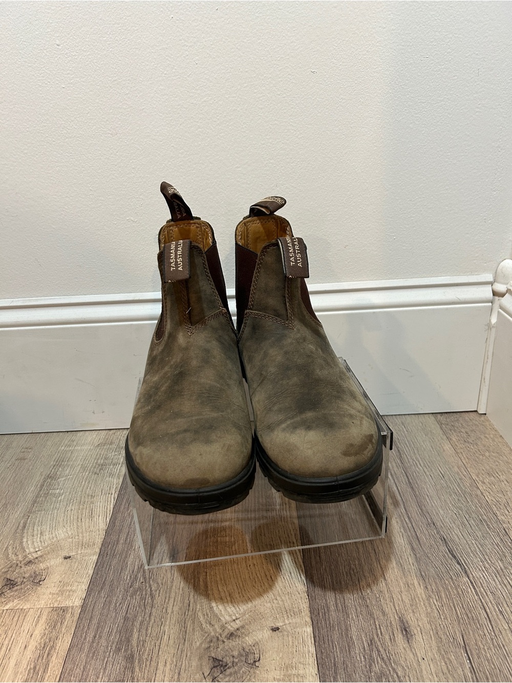 Blundstone Brown  Chukka Boots Size 6 Au, 7 M, 9 W.